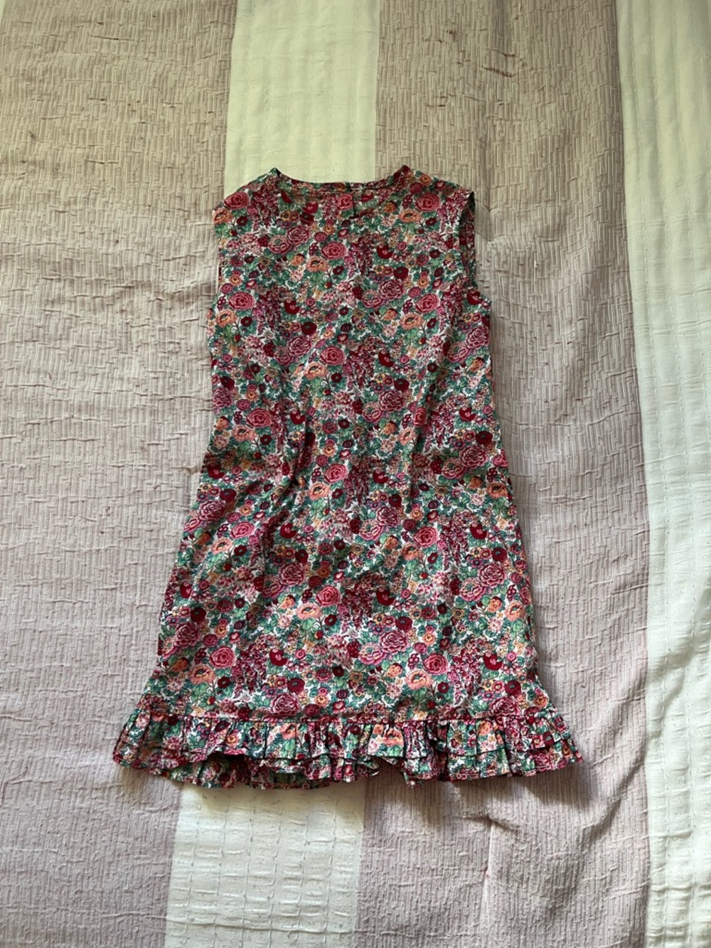 Girls 2T Sleeveless Floral A-Line Knee Length Dress with Ruffle Hem, Buttons